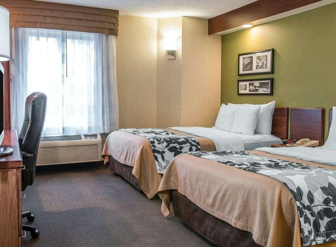 Baymont By Wyndham Flat Rock Hotel Buitenkant foto