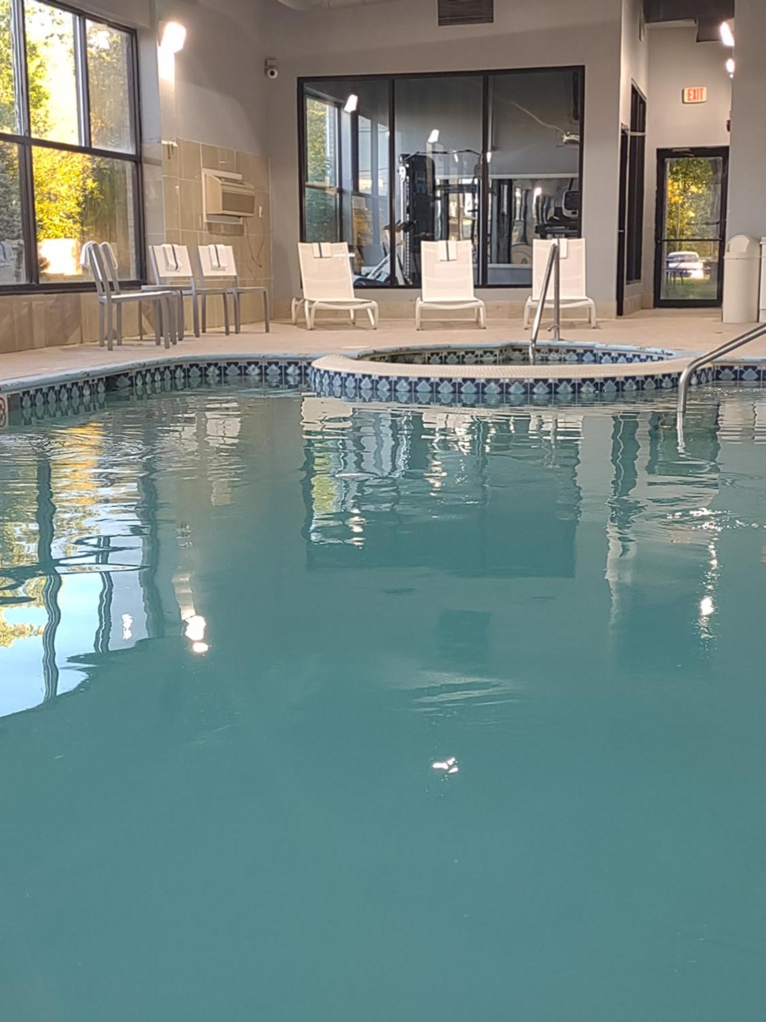 Baymont By Wyndham Flat Rock Hotel Buitenkant foto