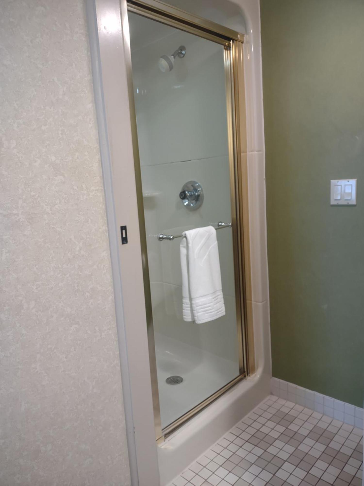 Baymont By Wyndham Flat Rock Hotel Buitenkant foto