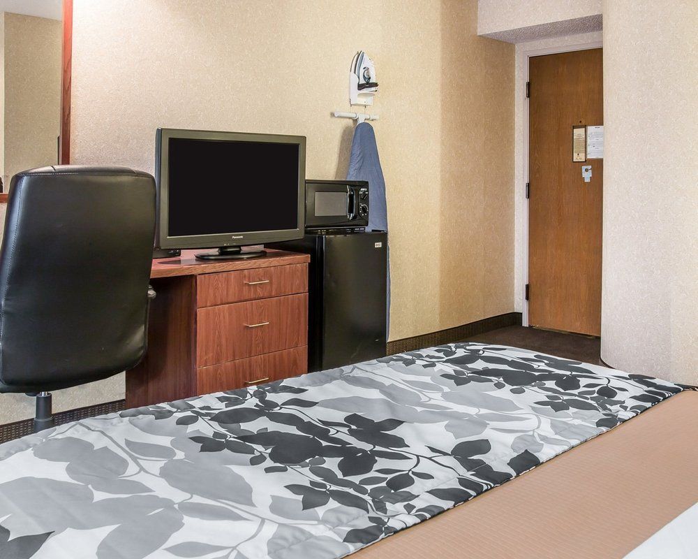 Baymont By Wyndham Flat Rock Hotel Buitenkant foto