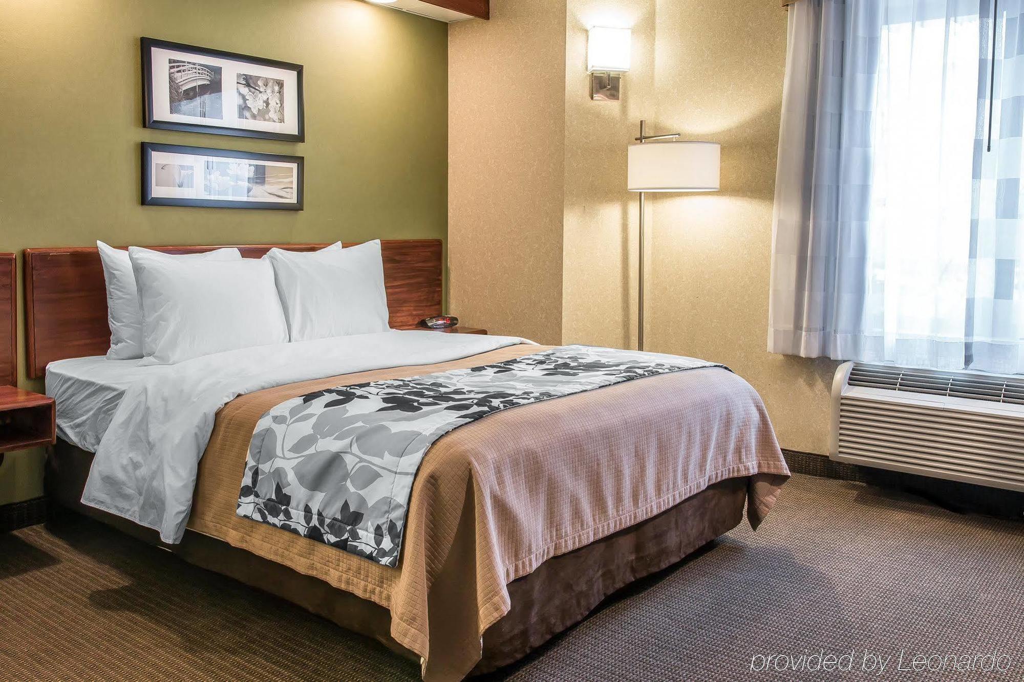 Baymont By Wyndham Flat Rock Hotel Buitenkant foto